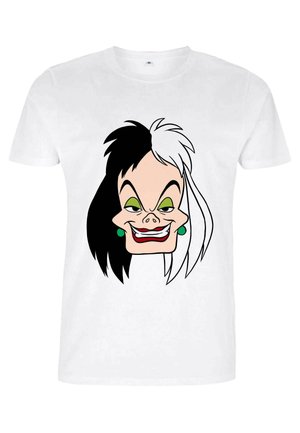 Weißes T-Shirt mit einem Grafikdesign eines Comic-Charakters, der eine gespaltene schwarz-weiße Frisur, grüne Ohrringe und übertriebene Gesichtszüge hat.