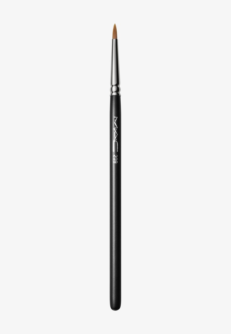Schwarzer Make-up-Pinsel mit feiner, spitzer Spitze, verchromtem Ferrule und mattem Griff; gekennzeichnet mit "MAC 209" für präzise Anwendung.