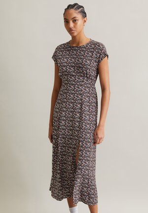 REGULAR AUS - Robe de jour - medium brown