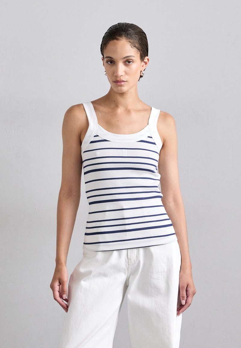 By Malene Birger - FRILLIO - Topper - naval academy, Forstørre