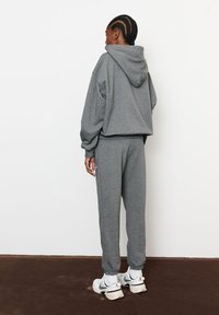 LA MANIA RIDGE 3 - Pantaloni de trening - grey