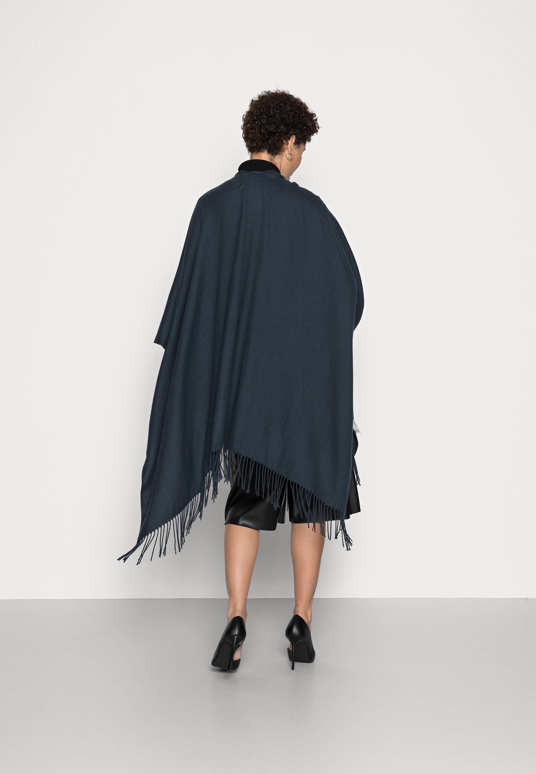 Femme BANNIKA CAPE - Cape Femme BANNIKA CAPE - Cape