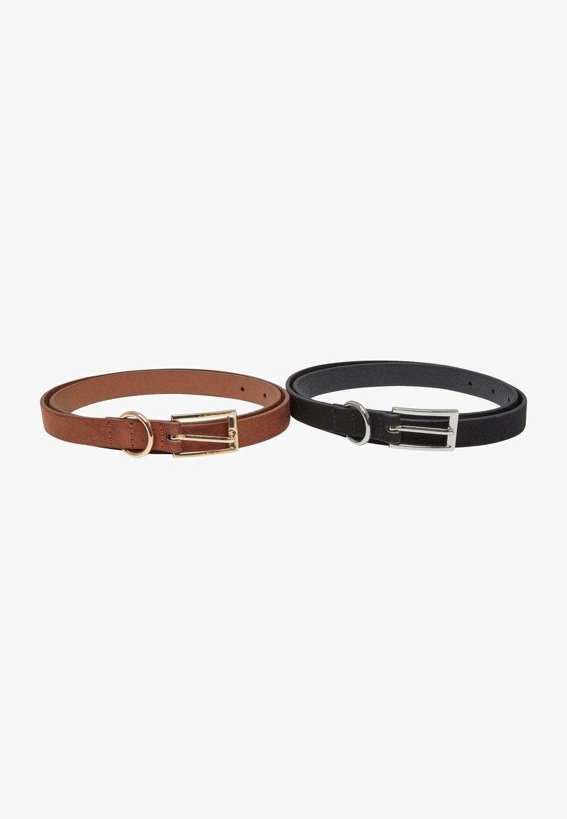 To lærremmer, en brun med et gullspenne, den andre svart med et sølvspenne. Begge har en glatt overflate og rund spenne-design.