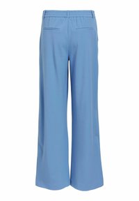 Blaue Schlaghosen mit elastischem Bund, glatter Textur und zwei Gesäßtaschen, die ein einfaches und funktionales Design aufweisen.