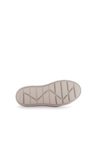 Semelle en caoutchouc avec surface texturée, présentant des motifs en zigzag pour une bonne adhérence. Couleur beige clair avec une finition lisse et un bord arrondi.