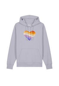 Lichtgrijze hoodie met een voorvak en een kleurrijke hartafbeelding met oranje, geel, paars en crèmekleurige strepen.