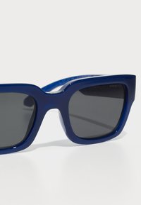 Arnette MYNDEGAP UNISEX - Ochelari de soare - transparentblue