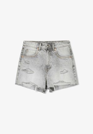 Șorturi din denim într-o nuanță de gri estompat, cu detalii uzate. Dispun de un tiv desfăcut, două buzunare frontale și un sistem de închidere din metal de bronz.