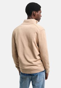 GANT CASUAL ZIP - Chaqueta de punto - khaki mel
