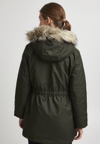 Oxmo OXMARIBEL - Vinterkappa /-rock - rosin