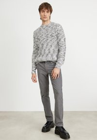 Levi's® 511™ SLIM - Slim fit jeans - pewter s 14w cord