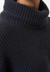 Marc O'Polo Sweter