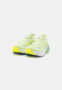 ASICS GEL-KAYANO 31 - Tekaški copati za cesto - cool matcha/light celadon