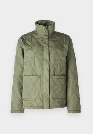 Giubbotto imbottito verde con colletto alto, due tasche frontali e motivo a rombi. Realizzato in materiale liscio e leggero.