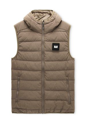 Párnázott bézs mellény kapucnival, cipzáros elejével, két oldalsó zsebével és egy kis fekete címkével a mellen. Texturált felület, steppelt mintázattal.
