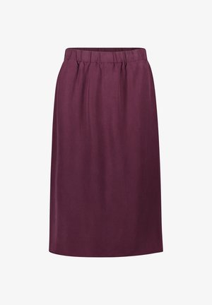 Lawendowa spódnica do kolan z elastycznym pasem, gładką teksturą i prostym krojem bez widocznych wzorów czy akcentów.