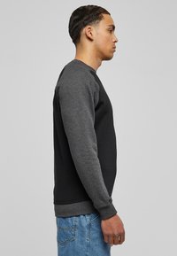 Urban Classics Mikina - black/charocoal