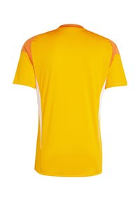 Kurzärmliges Sportshirt in leuchtendem Gelb mit orangefarbenen Akzenten an den Schultern und weißen Seitenpaneelen. Glattes Material, Rundhalsausschnitt.