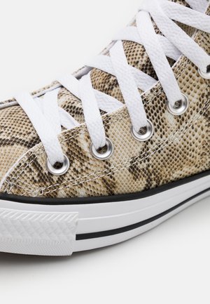 Baskets montantes - beige