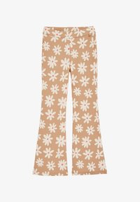 Nem kiválasztott, cinnamon brown