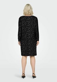 ONLY Carmakoma Cocktailklänning - black