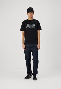 American Eagle CORE TEE  - Camiseta estampada - black