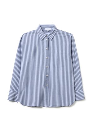 Camicia blu a righe con colletto, dotata di maniche lunghe, tasca sul petto e orlo leggermente curvo. Realizzata in un tessuto leggero.