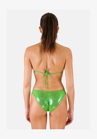 Non sélectionné, vert