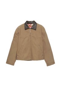 Beige jakke med en brun læderkrave, forsyret lynlås og to sidelommer. Har et struktureret design og tekstureret stof.