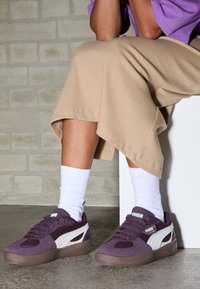 Non sélectionné, midnight plum