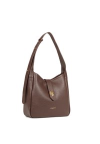 Sac à épaule en cuir marron avec une finition texturée, doté d'un fermoir doré et d'une sangle réglable. Base plate pour une stabilité optimale, design minimaliste.