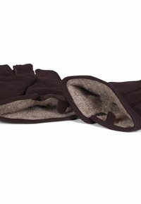 Bruna handskar fodrade med fleecetyg, tillverkade av mocka, med en slät yttre textur och synliga sömmar längs kanterna. Två fingergrepp finns.