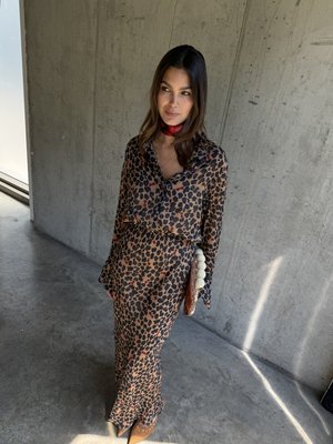 CHERRY LEOPARD MIA DRESS - Kreklkleita - brown