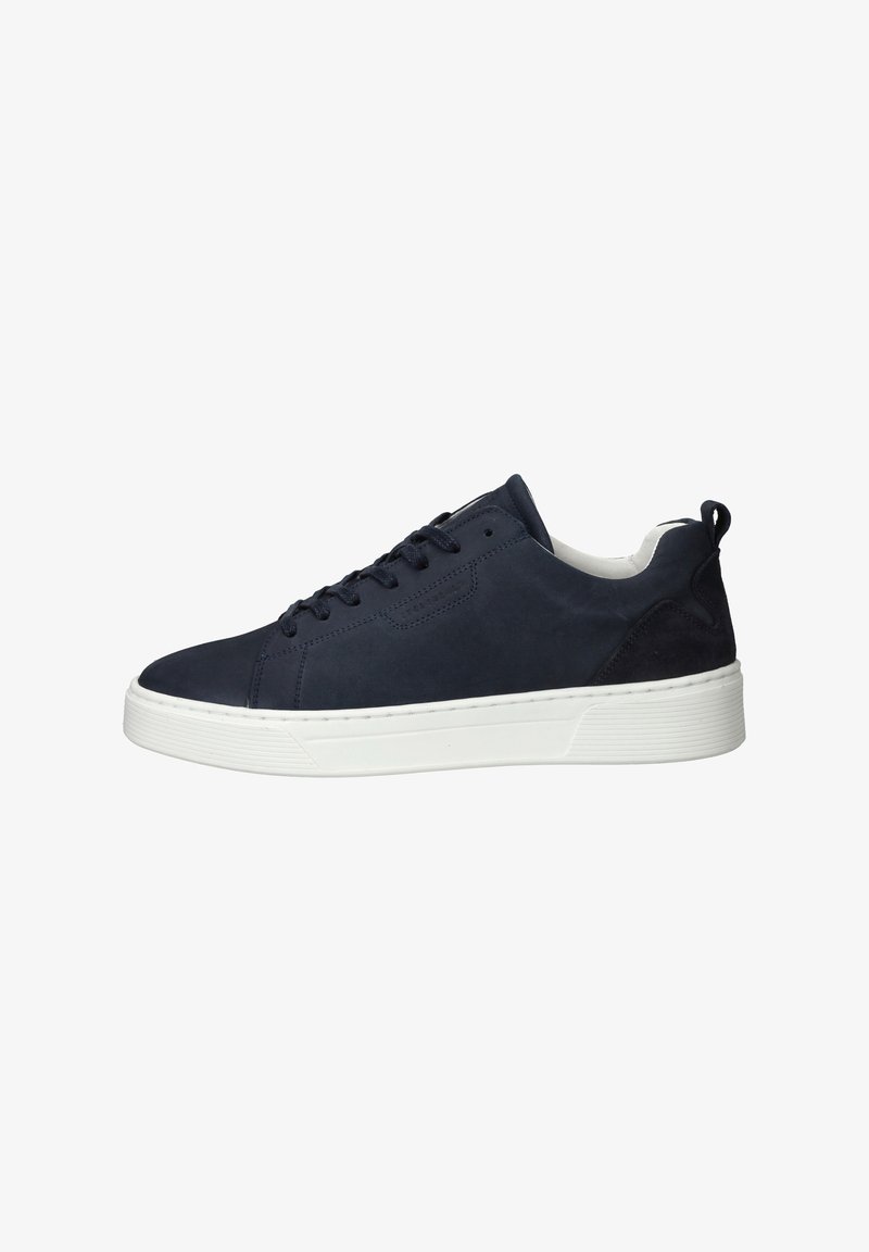 Navyblaue Wildledersneaker mit weißer Gummisohle, Schnürdesign, minimaler Nahtführung und Zuglasche an der Rückseite für einfaches Anziehen.