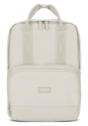 Larkson NO 6 - Tagesrucksack - sand