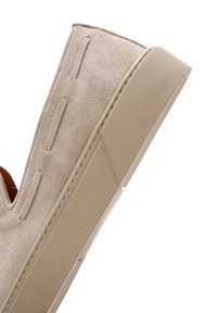 Derimod Slip-ons - beige