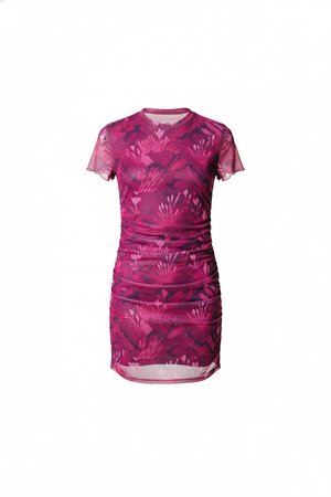 Vestido floral rosa con mangas cortas y translúcidas. Presenta un diseño fruncido y una silueta ajustada. Hecho de una tela ligera y texturizada.