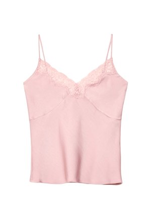 Rosa satin camisole med spetsdetaljer längs halsringningen, justerbara spaghettiband och en avslappnad passform. Slät textur med minimal detaljering.