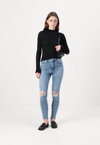 Good American BABY STEP HEM - Jeans Skinny Fit - indigo