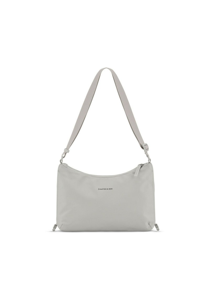 Borsa a spalla grigia realizzata in tessuto liscio. Presenta una forma arrotondata, tracolla regolabile e chiusura con zip con branding minimale.