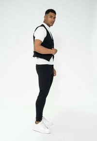 FRILIVIN TENDANCE SANS MANCHE   - Gilet de costume - noir