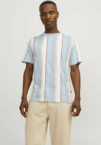 Jack & Jones PREMIUM ALL OVER RUNDHALS - T-shirt med print - dutch canal