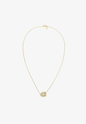 Collar de oro con una cadena fina y un colgante texturizado con anillos entrelazados, uno de ellos adornado con pequeñas piedras claras.