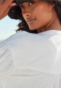 Next BUTTON FRONT  - Bluse - white