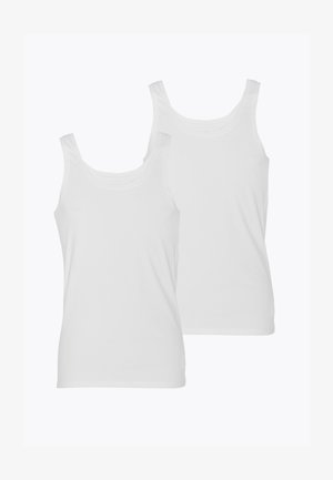 Top in cotone bianco, con spalline larghe, scollatura rotonda e una consistenza morbida. Due pezzi in esposizione affiancati.