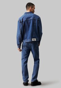 Calvin Klein Jeans REGULAR - Teksajakk - denim medium