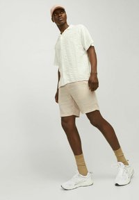 Jack & Jones Short - crockery
