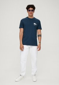 s.Oliver MIT FRONTPRINT - T-shirt z nadrukiem