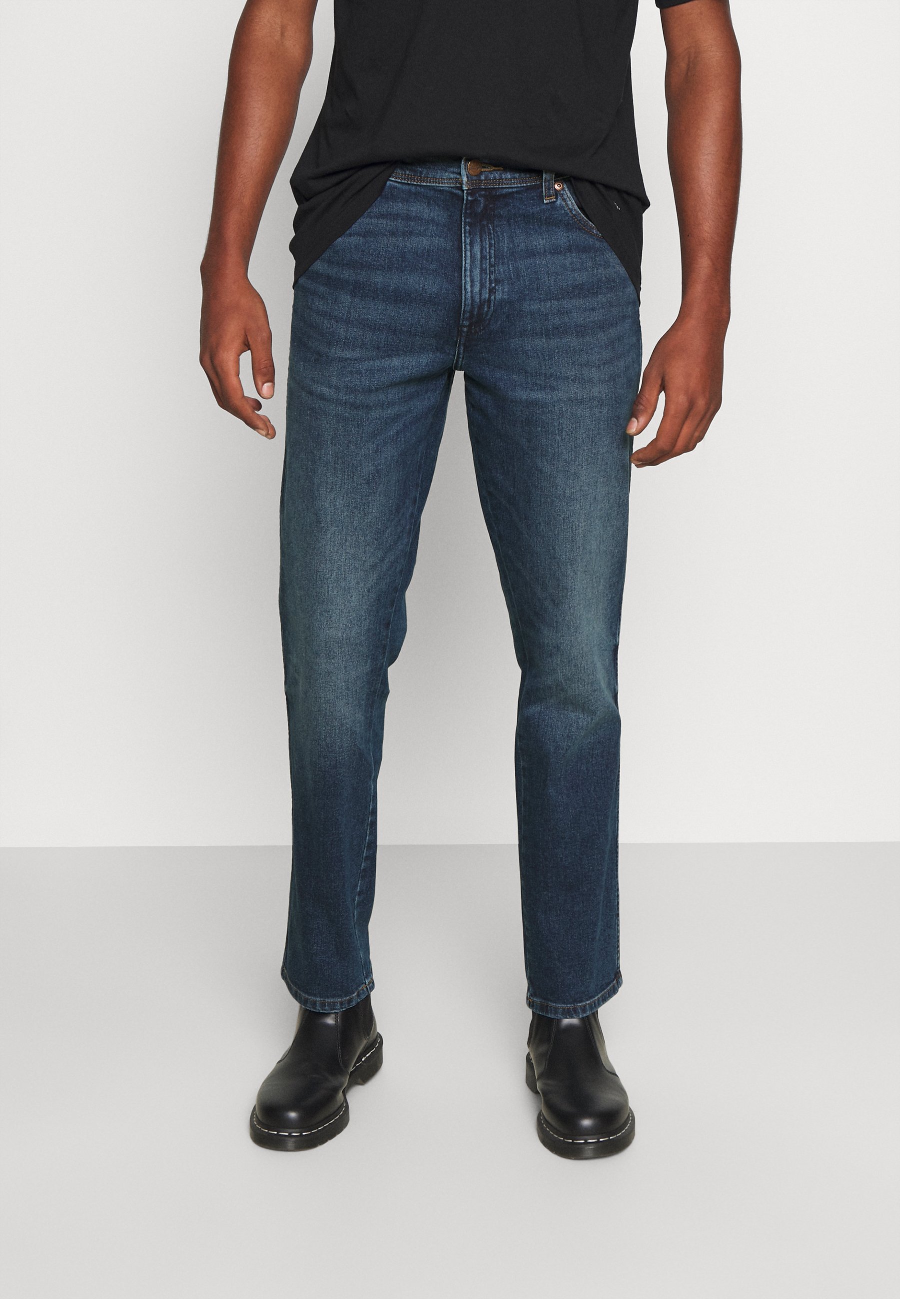Wrangler TEXAS SLIM - Straight leg jeans - the guru/blue denim -  Zalando.co.uk