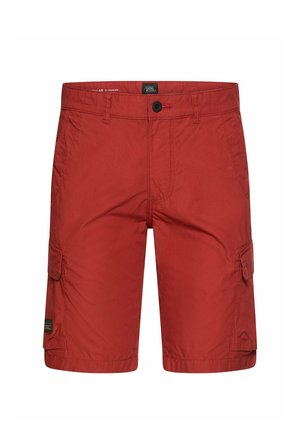 Shorts cargo rouges mi-cuisses avec bouton à l'avant, passants de ceinture, poches latérales à rabat et tissu texturé.